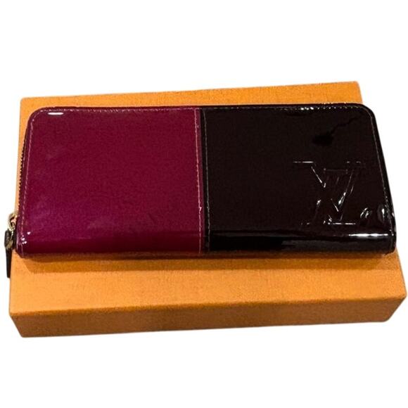 Louis Vuitton Clemence Vernis Miroir Two Tone Magenta Patent Leather Wallet - Picture 1 of 16